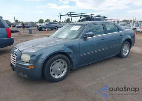 2005 Chrysler 300 Touring from USA, damaged, VIN 2C3JA53G15H656917